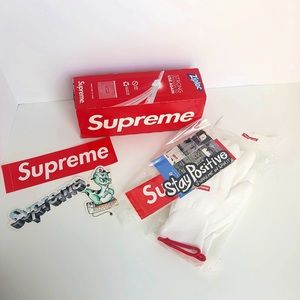 Supreme Accessory Pack